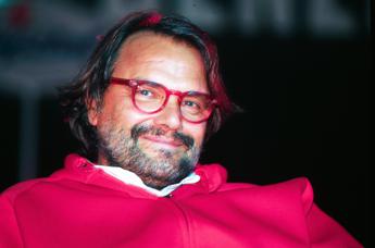 Oliviero Toscani ricoverato per amiloidosi, cos’è la malattia