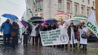 Roma, sit-in medici settore privato sotto ministero Salute: “20 anni senza contratto”